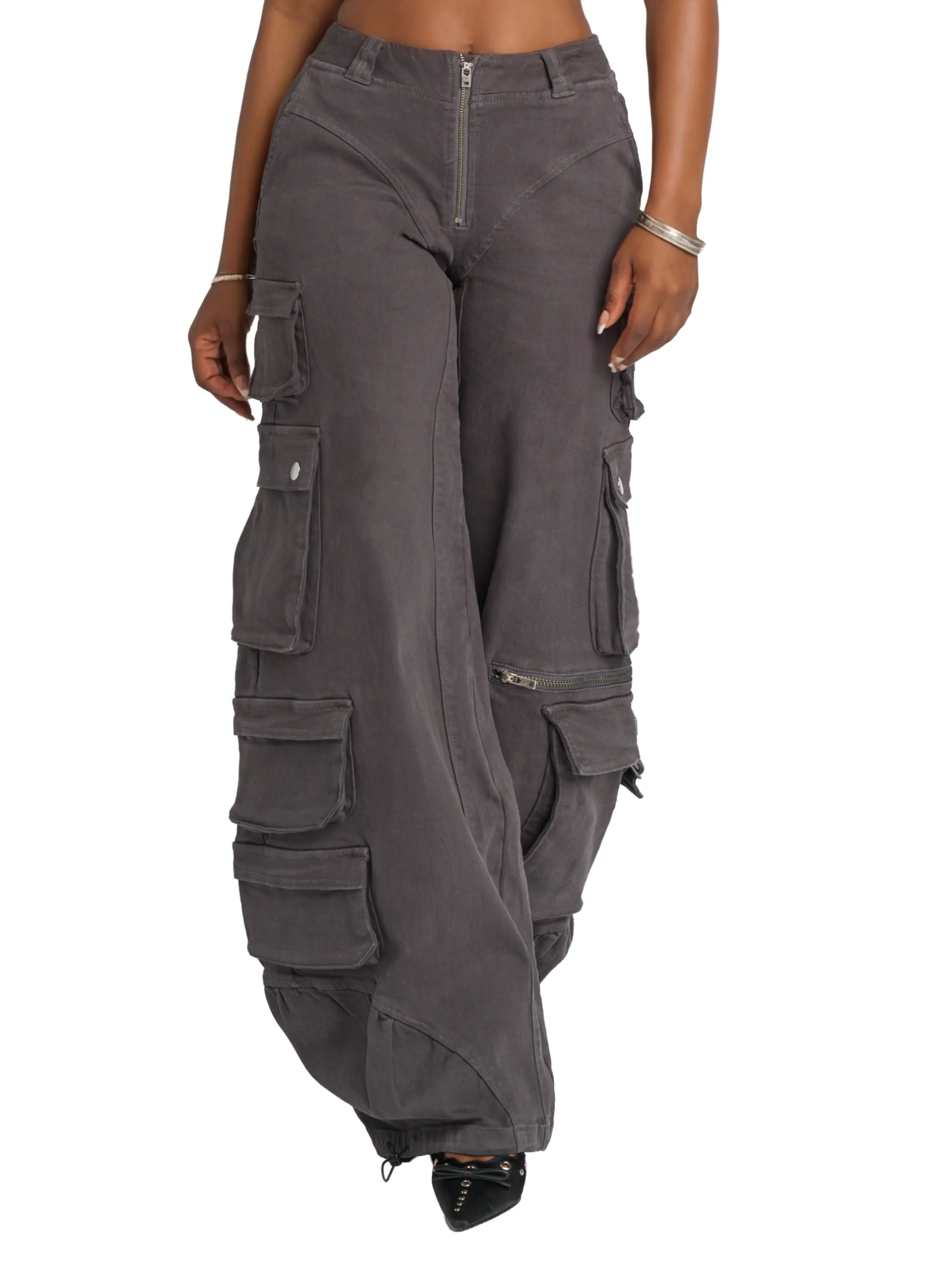 Apple Bottom Jeans Low-Rise Twill Cargo Pant — color variant
