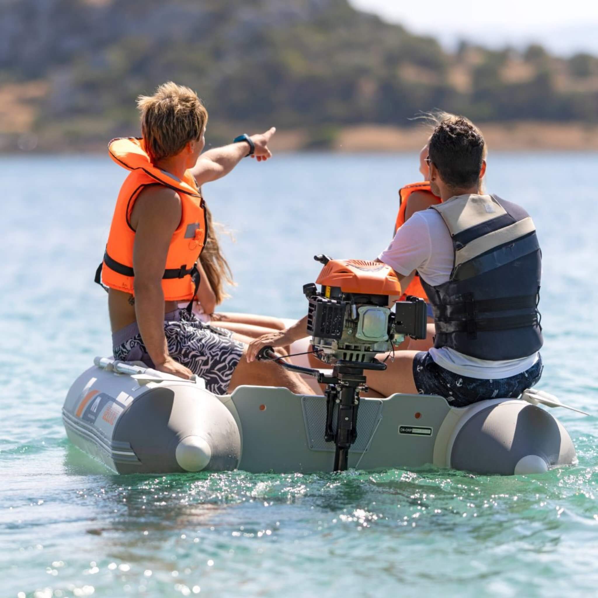 Aqua Marina A-Deluxe 8FT 4-Person Inflatable Speed Boat With Comfortable Rowing Seat And Adjustable Center Feet [BT-88850AL] 