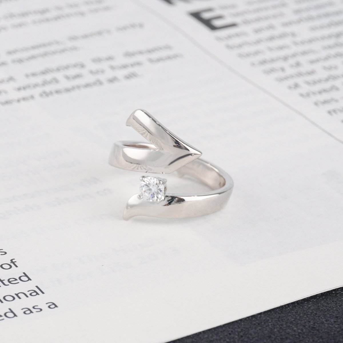Mariam's Collection Artisan Asymmetric Diamond Ring Edgy Glamour for Standout Moments (MAC282) — detail shot 9