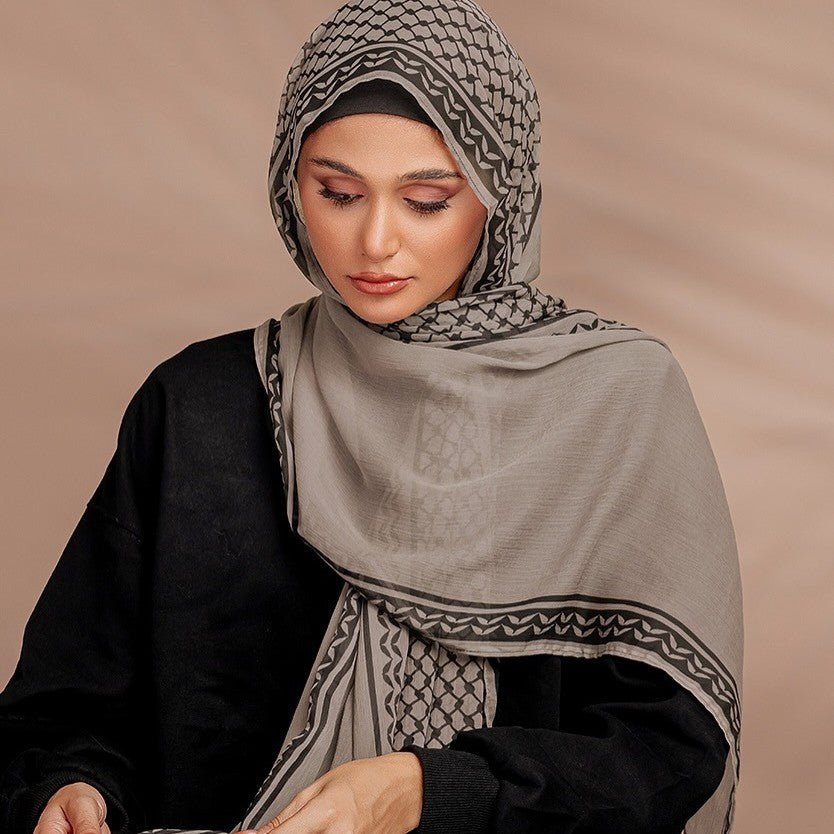 Mariam's Collection Mariam's Collection Artisan-Dyed Printed Versatile Hijab‌ (MH169) — construction detail