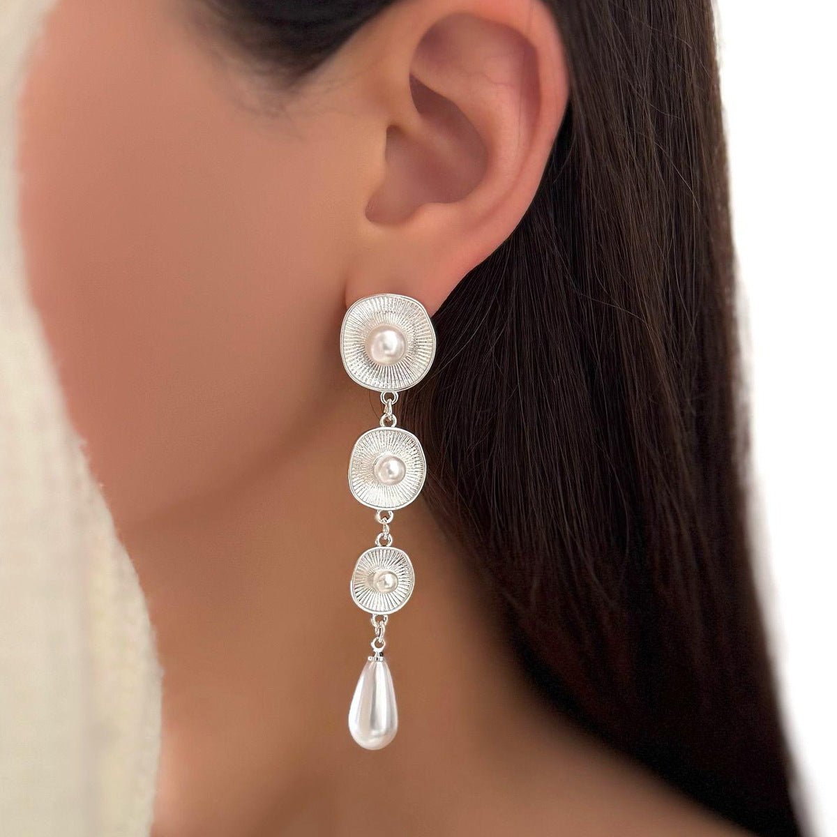 Mariam's Collection Mariam's Collection Artistic Asymmetric Pearl Drop Earrings (MAC325) — fabric or material detail