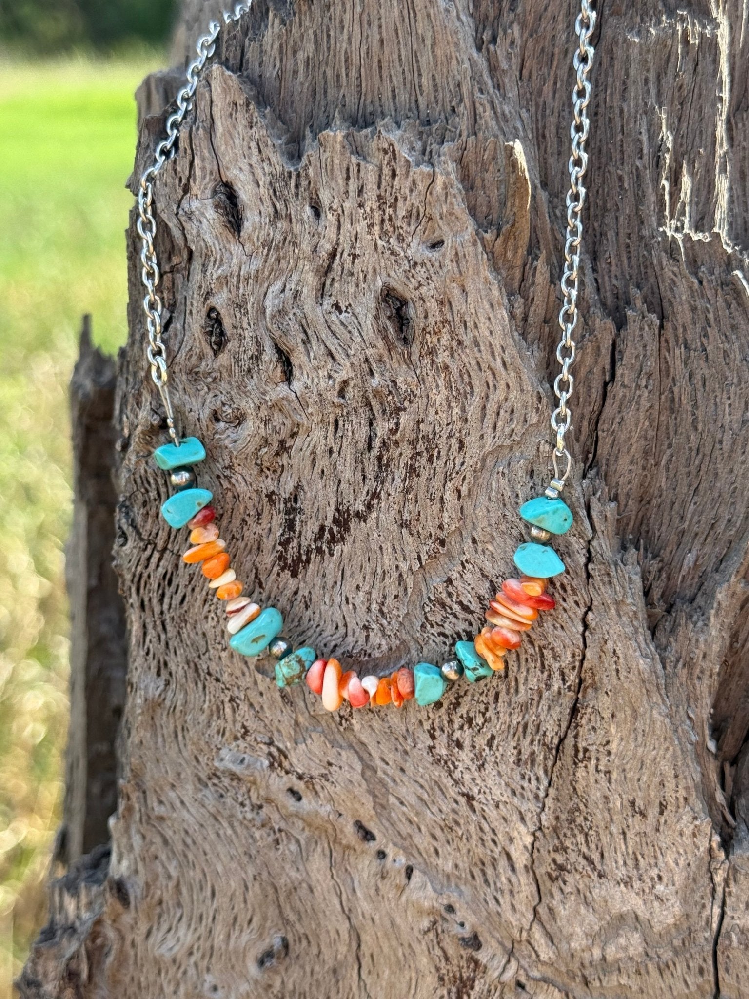 Wild Junkie Authentic Spiny Oyster Chip Bead Necklace — main product shot