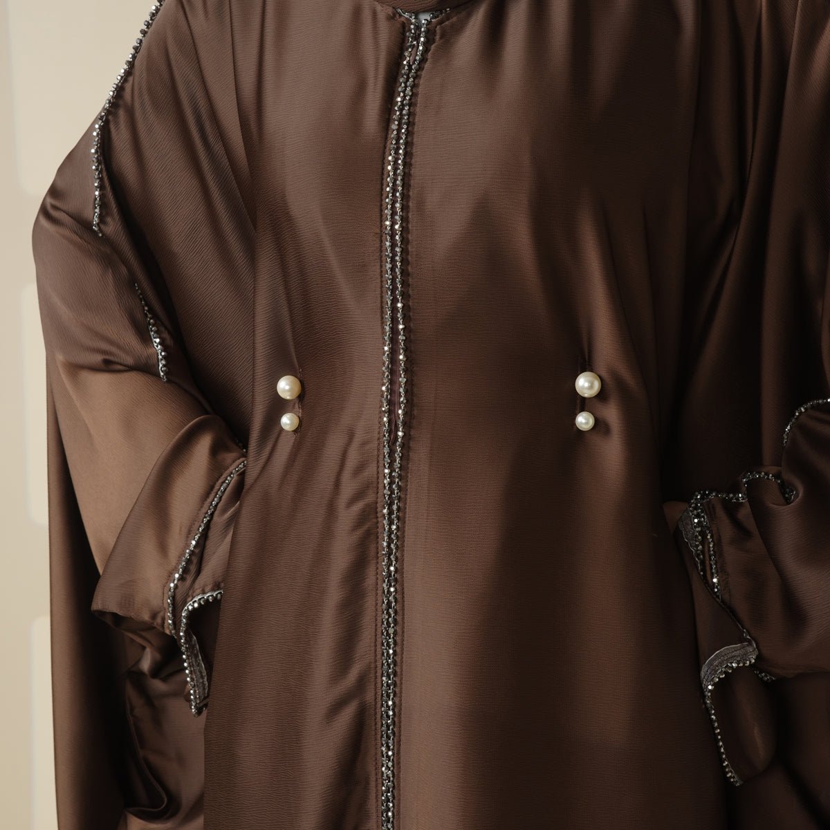 Mariam's Collection Batwing Abaya With Matching Hijab | Batwing Sleeve Abaya (MA041) — product on model