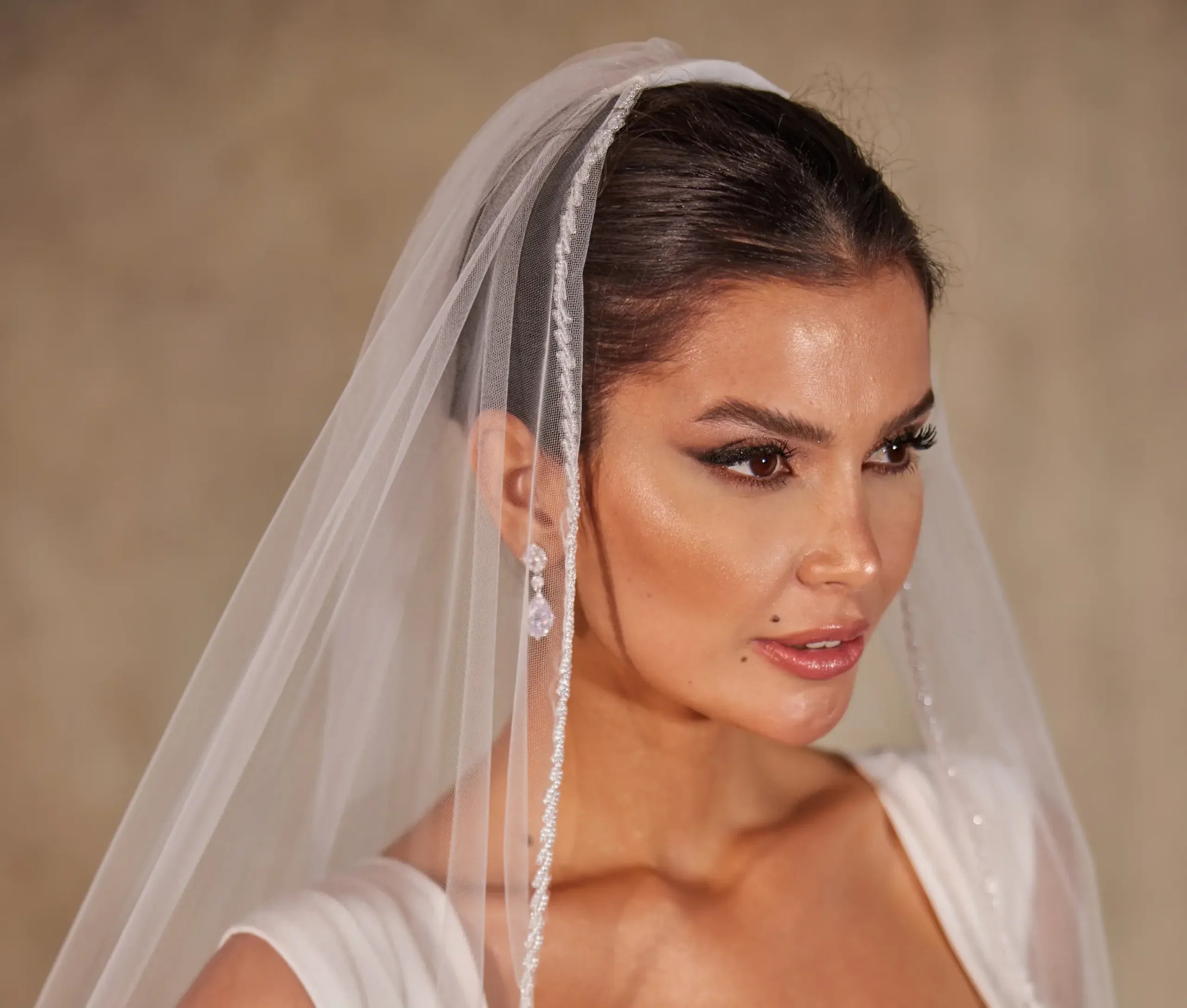 Crystal Knot Beaded Edge Wedding Veil - D250 – Bridal Port, view 9
