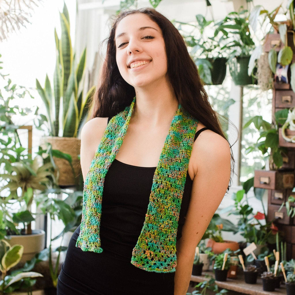 Darn Good Yarn Darn Good Yarn Beginner Scarf - Knitting & Crochet Kit — construction detail