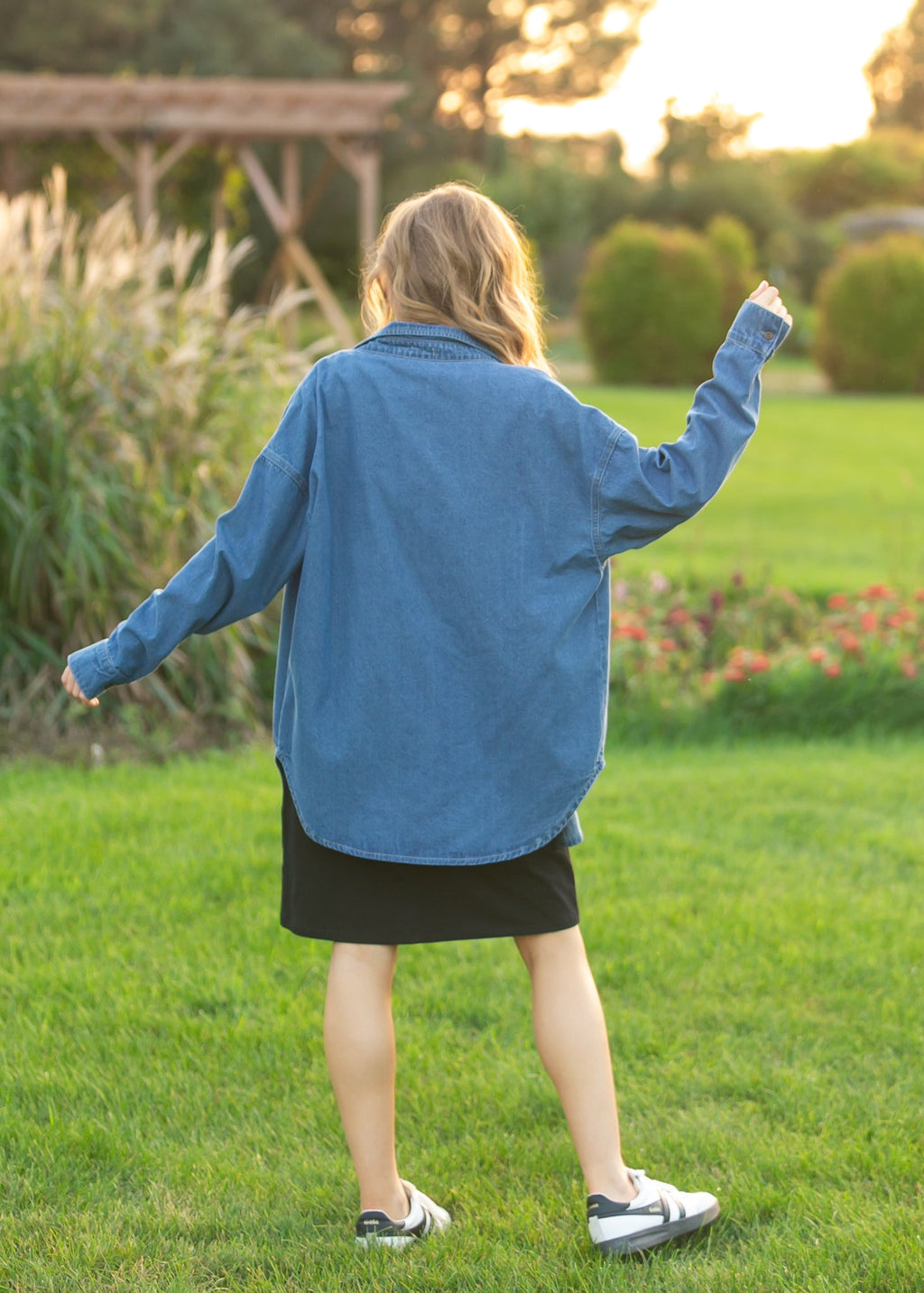 Inherit Co. Betty Denim Button Up Top — color detail