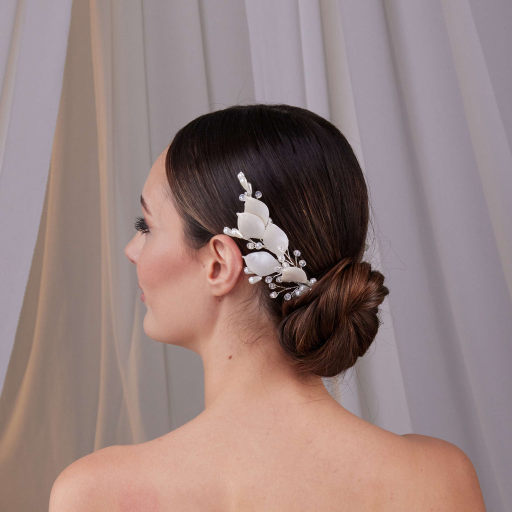 Two-Piece Resin Flower Hair Vine Set – Bridal Port, view 3