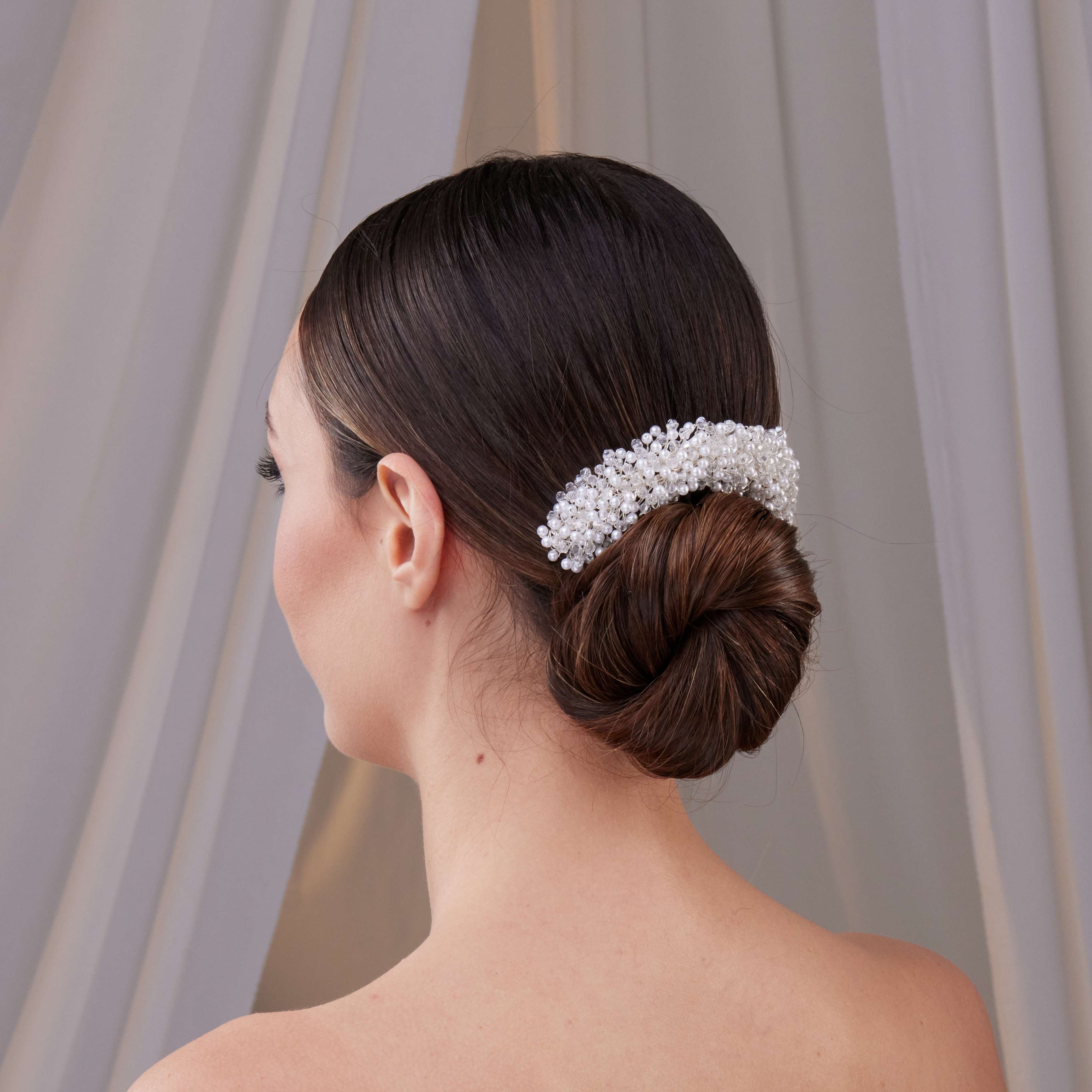 Elegant Pearl and Crystal Bridal Hair Comb – Bridal Port, view 2