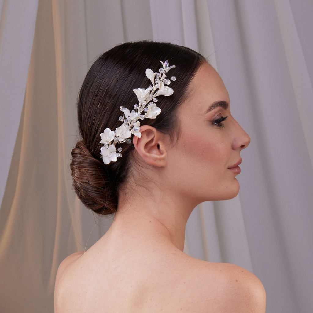 Elegant Resin Flower Bridal Hair Vine – Bridal Port, view 3
