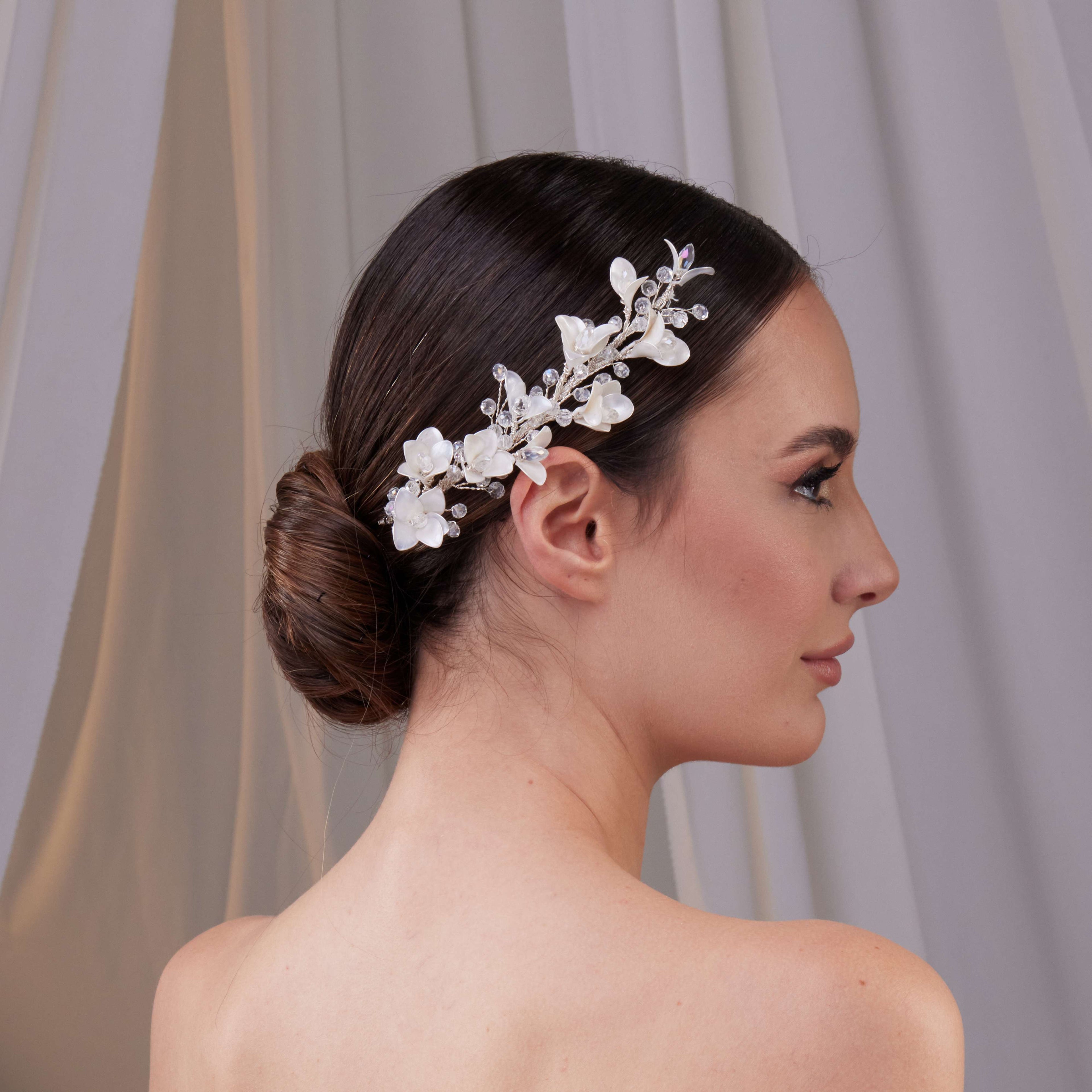 Elegant Resin Flower Bridal Hair Vine – Bridal Port, view 4