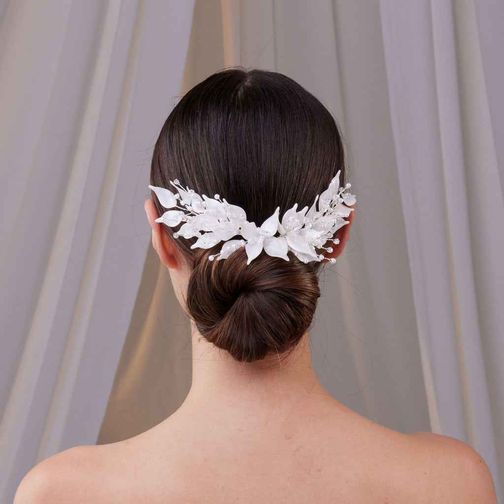 Elegant Resin Leaf Hair Comb – Bridal Port