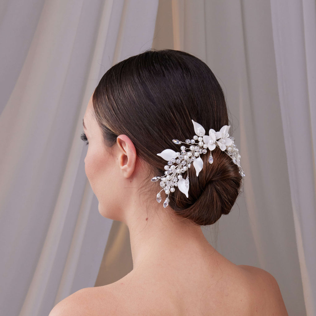 Elegant Resin Flower Hair Comb – Bridal Port, view 2