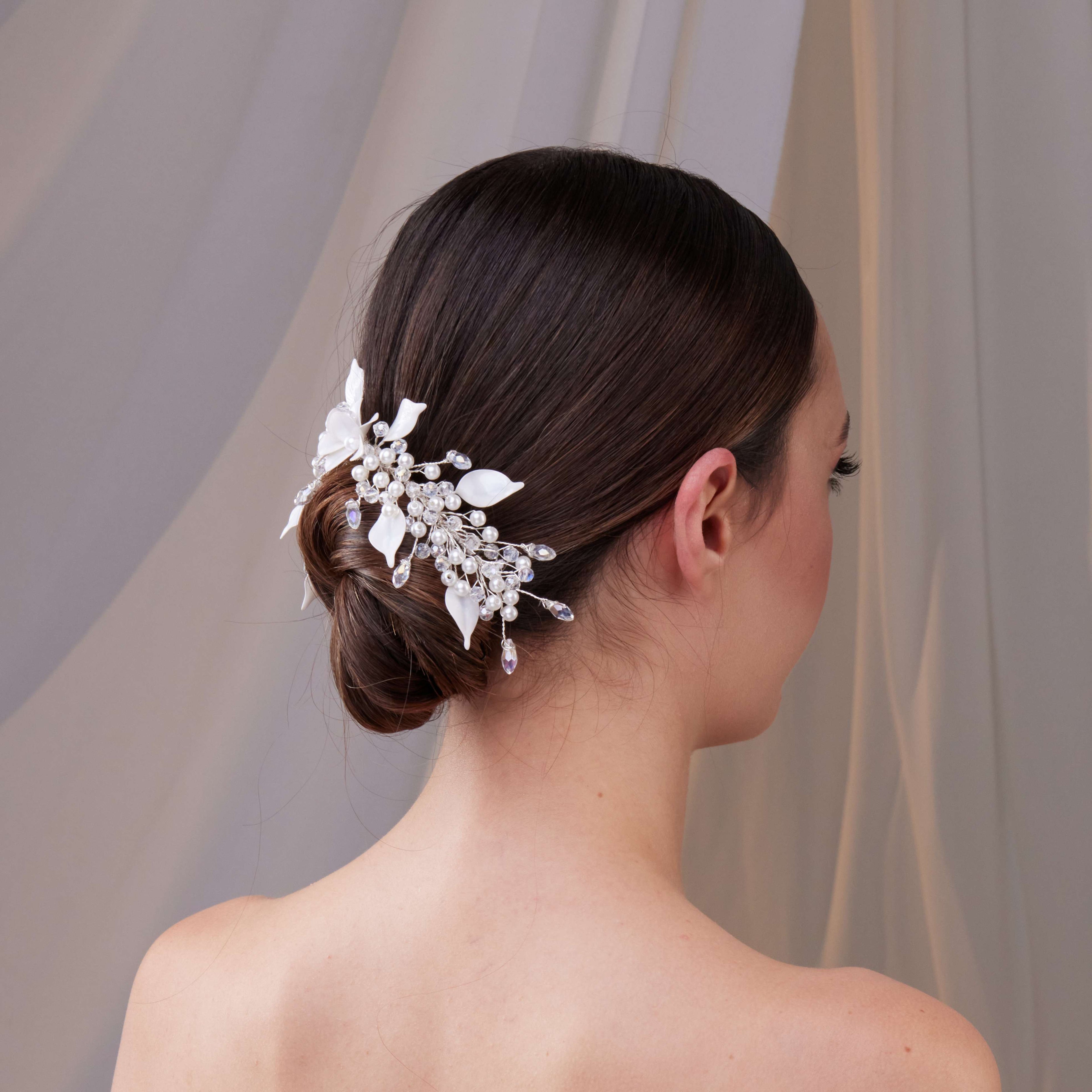 Elegant Resin Flower Hair Comb – Bridal Port, view 5