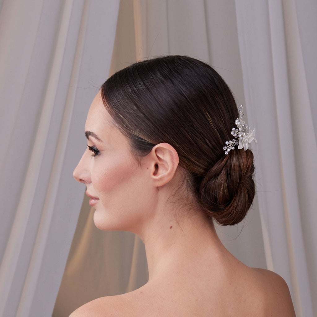 Elegant Resin Flower Wedding Hair Comb – Bridal Port, view 5