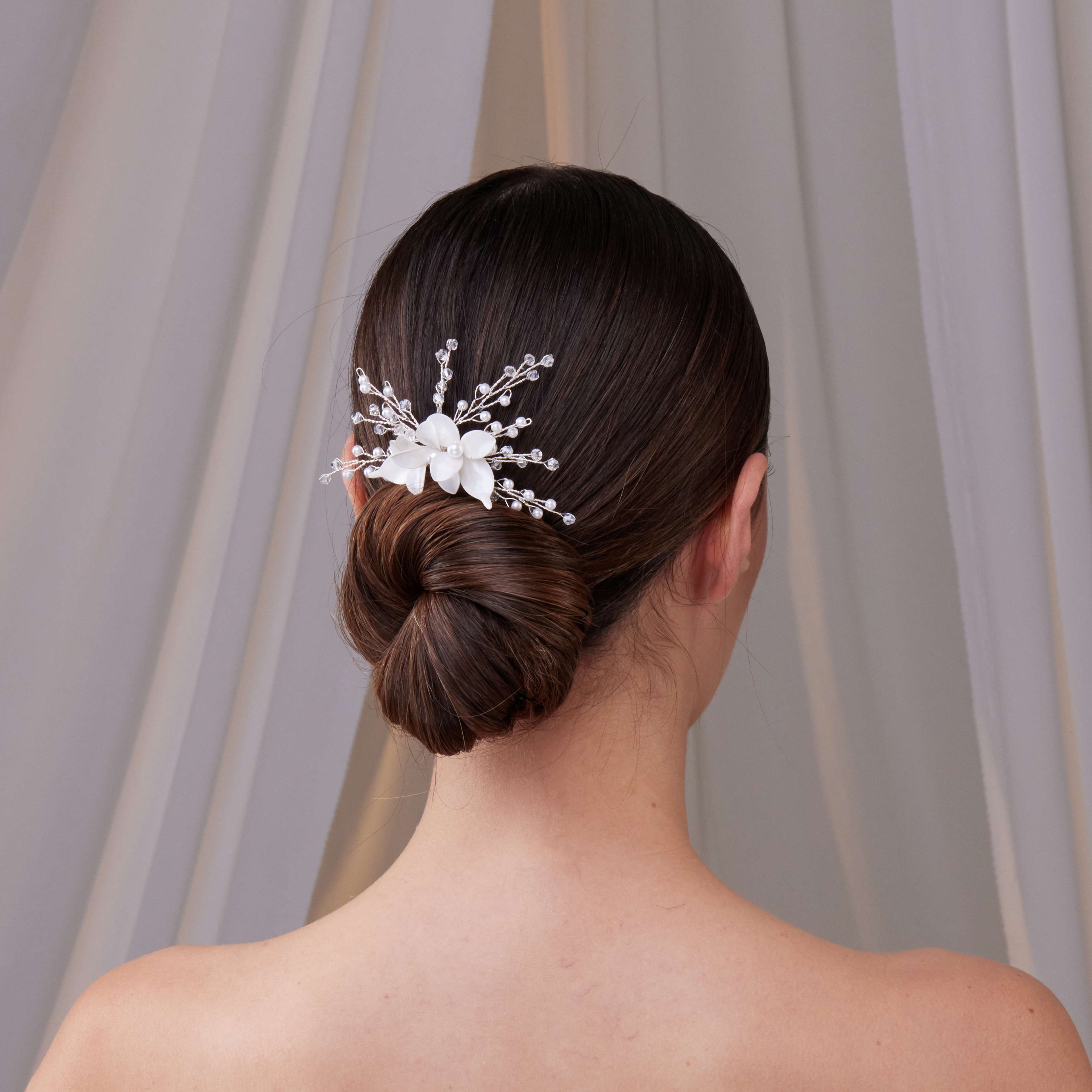 Elegant Resin Flower Wedding Hair Comb – Bridal Port, view 6