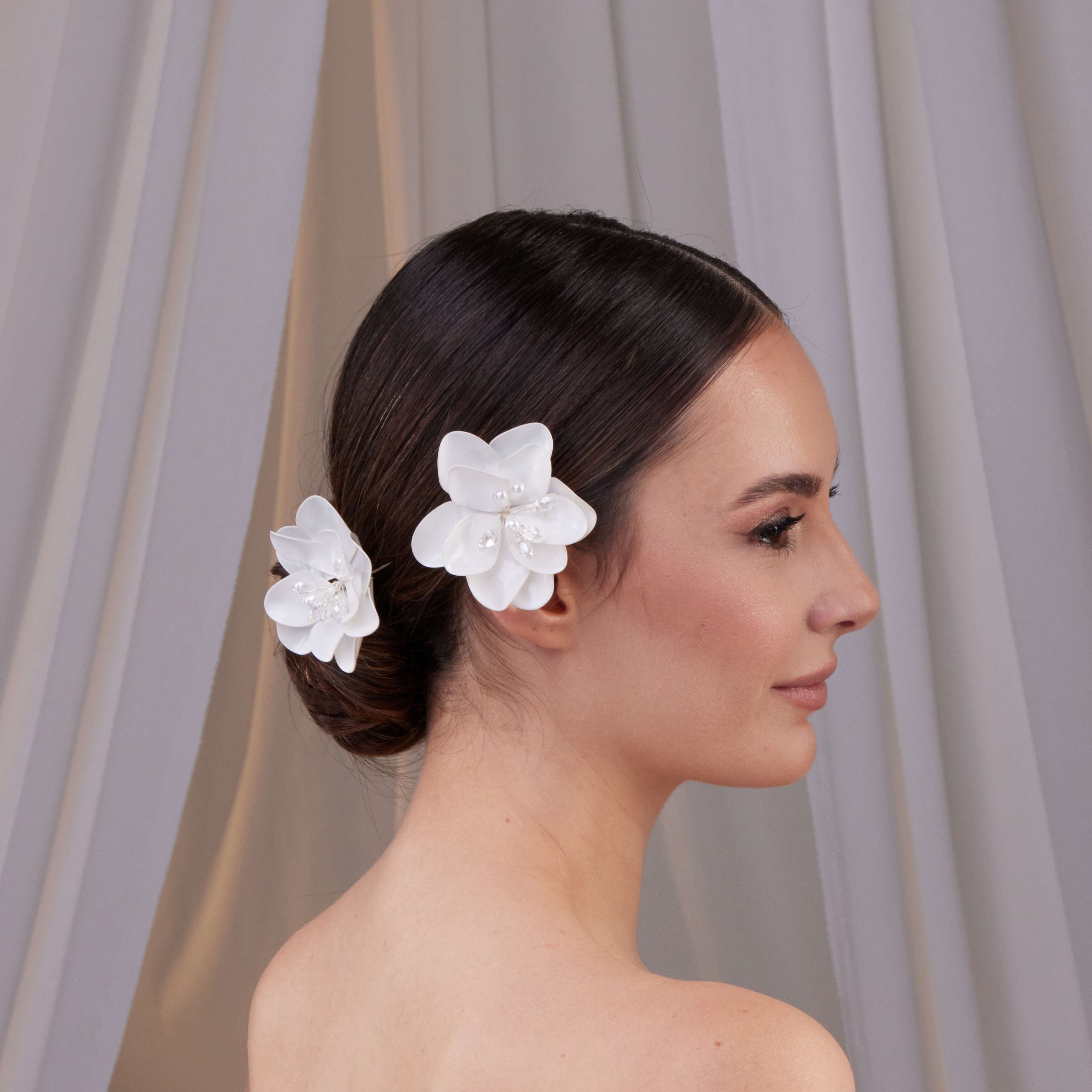 Two-Piece Resin Flower Hair Pin Set – Bridal Port, view 2