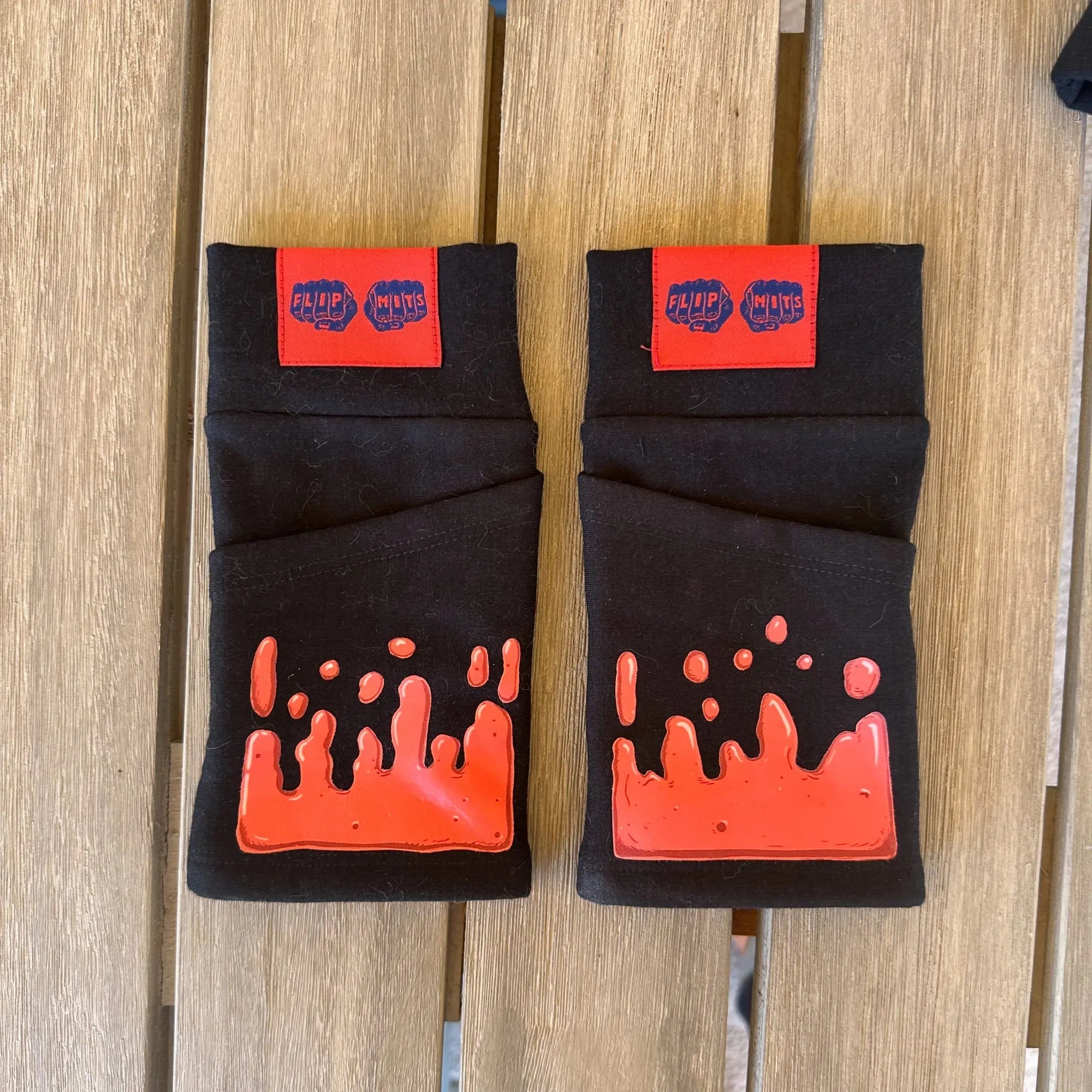 FLIPMITS BLOODY-KNUCKLES FLIPMITS — side view