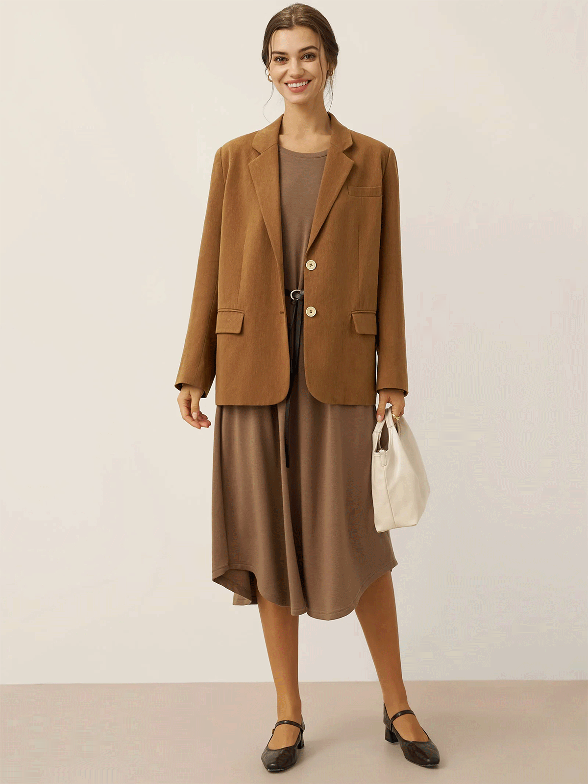 LINTICO LINTICO Lyocell Linen Tailored Blazer CASSIDY — lifestyle worn / used context