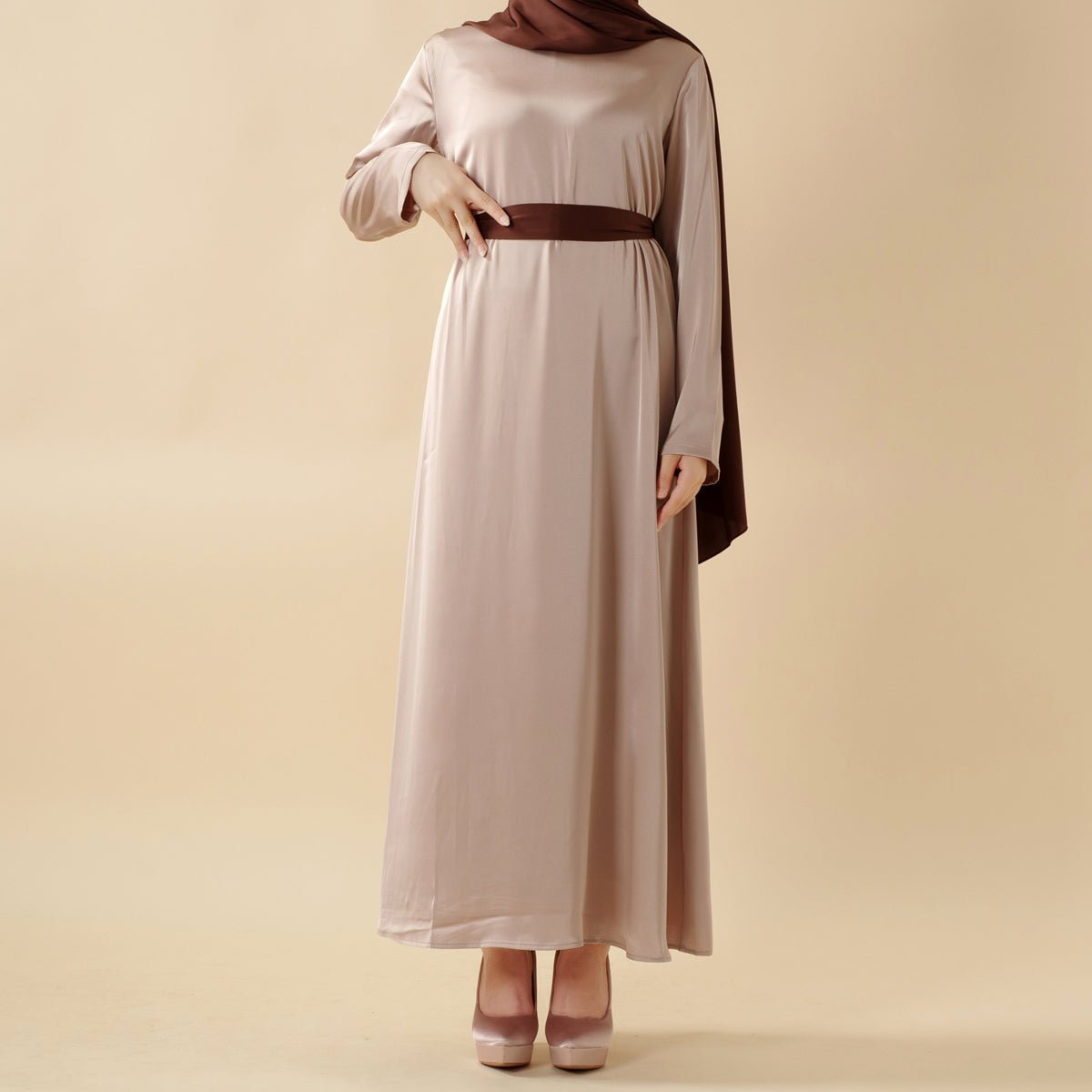 Mariam's Collection Bow Tie Sleeve Abaya Set With Long-sleeve Inner Dress (MOA026) — detail shot 10