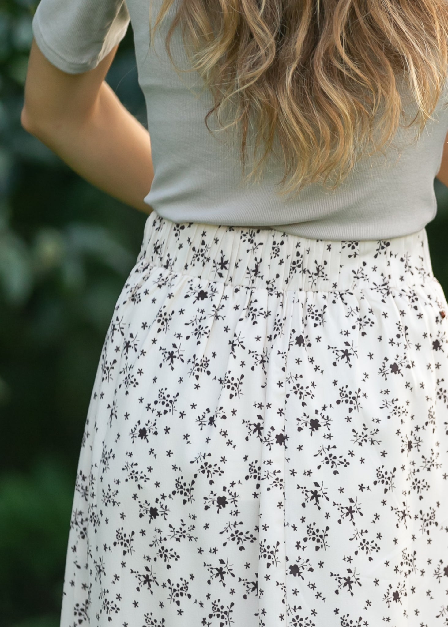 Inherit Co. Braylyn Brown Floral Midi Skirt — packaging