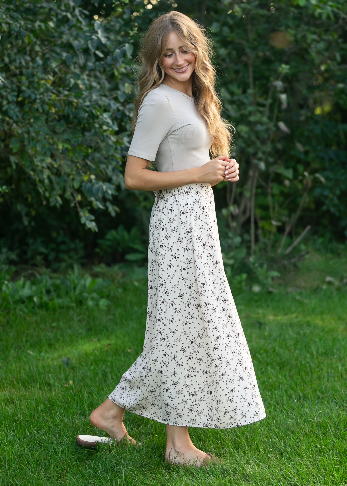 Inherit Co. Braylyn Brown Floral Midi Skirt — alternative angle