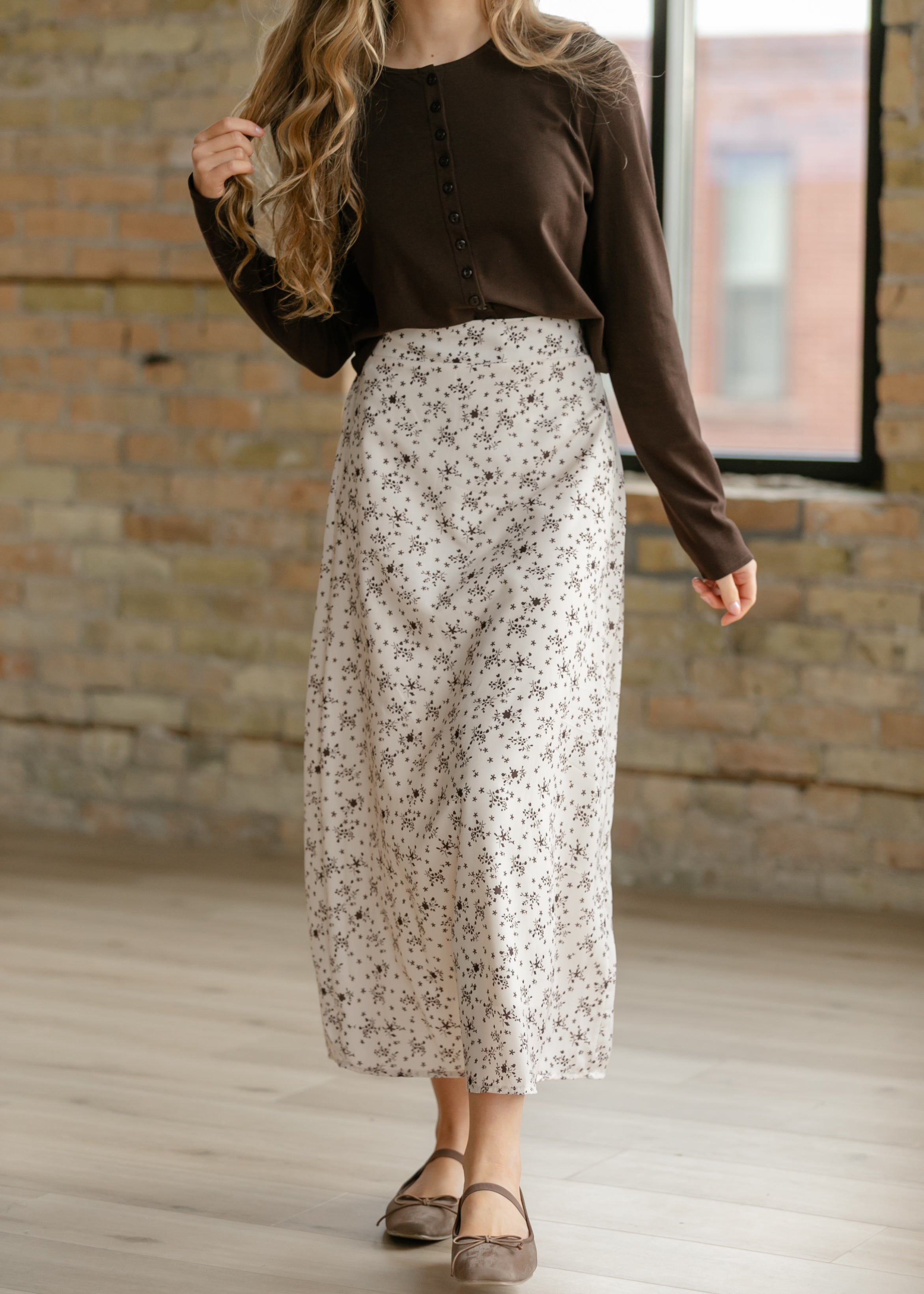Inherit Co. Braylyn Brown Floral Midi Skirt — lifestyle context