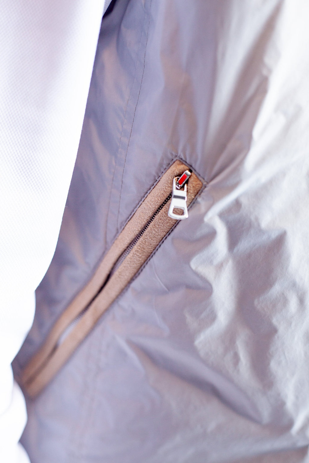 Buki Buki Tech Vest - Silver Grey — side view
