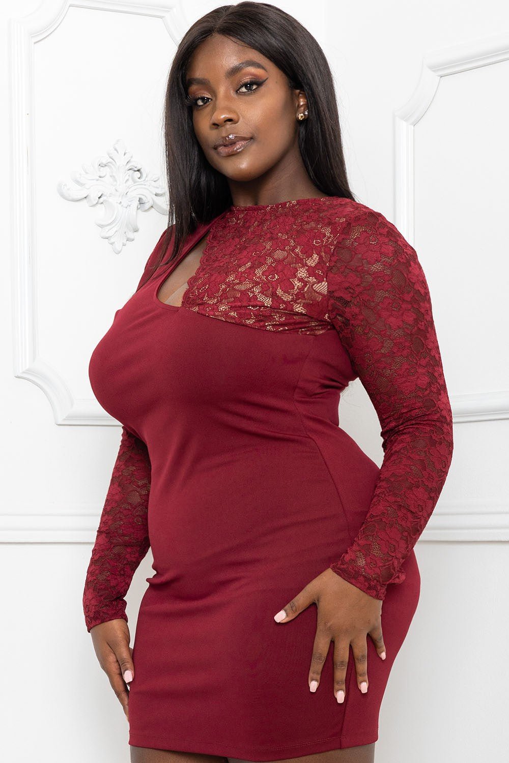 Burgundy Lace Panel Plus Size Mini Dress – Long Sleeve, Keyhole Front & Ruched Fit