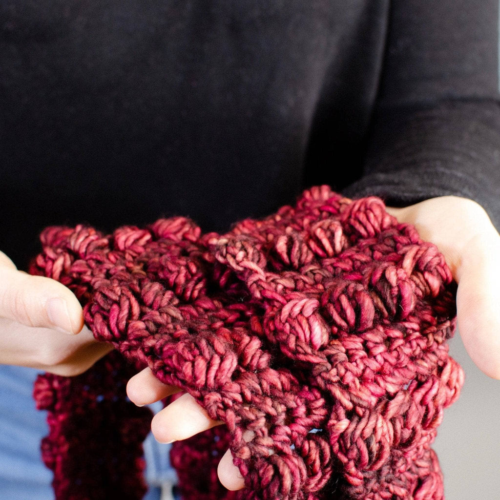 Darn Good Yarn Darn Good Yarn Burst My Bobble Infinity Scarf Crochet Kit — construction detail
