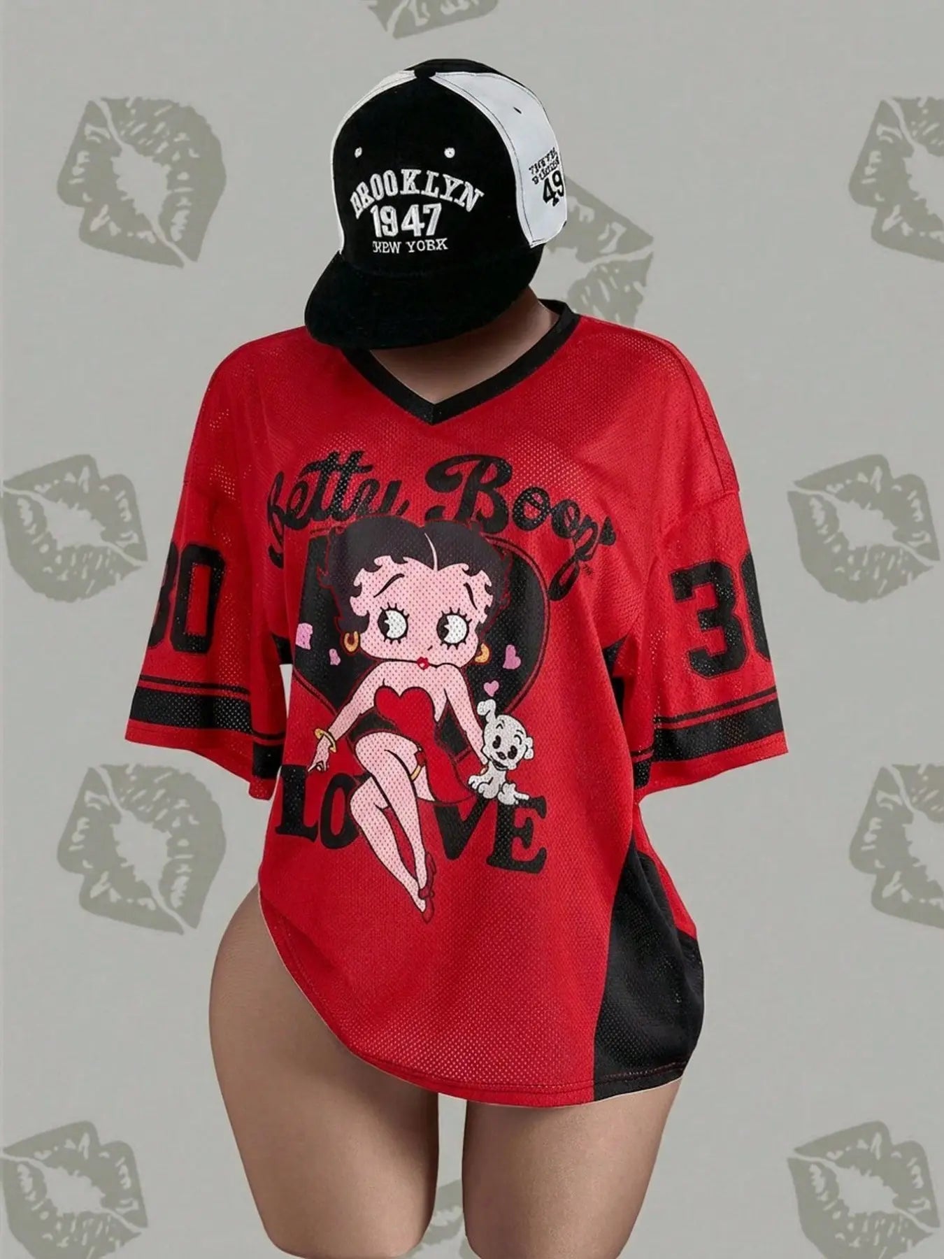 Streetwear Y2K Mesh Top – Vintage Doll Print V-Neck Shirt, Breathable Retro Aesthetic for Women