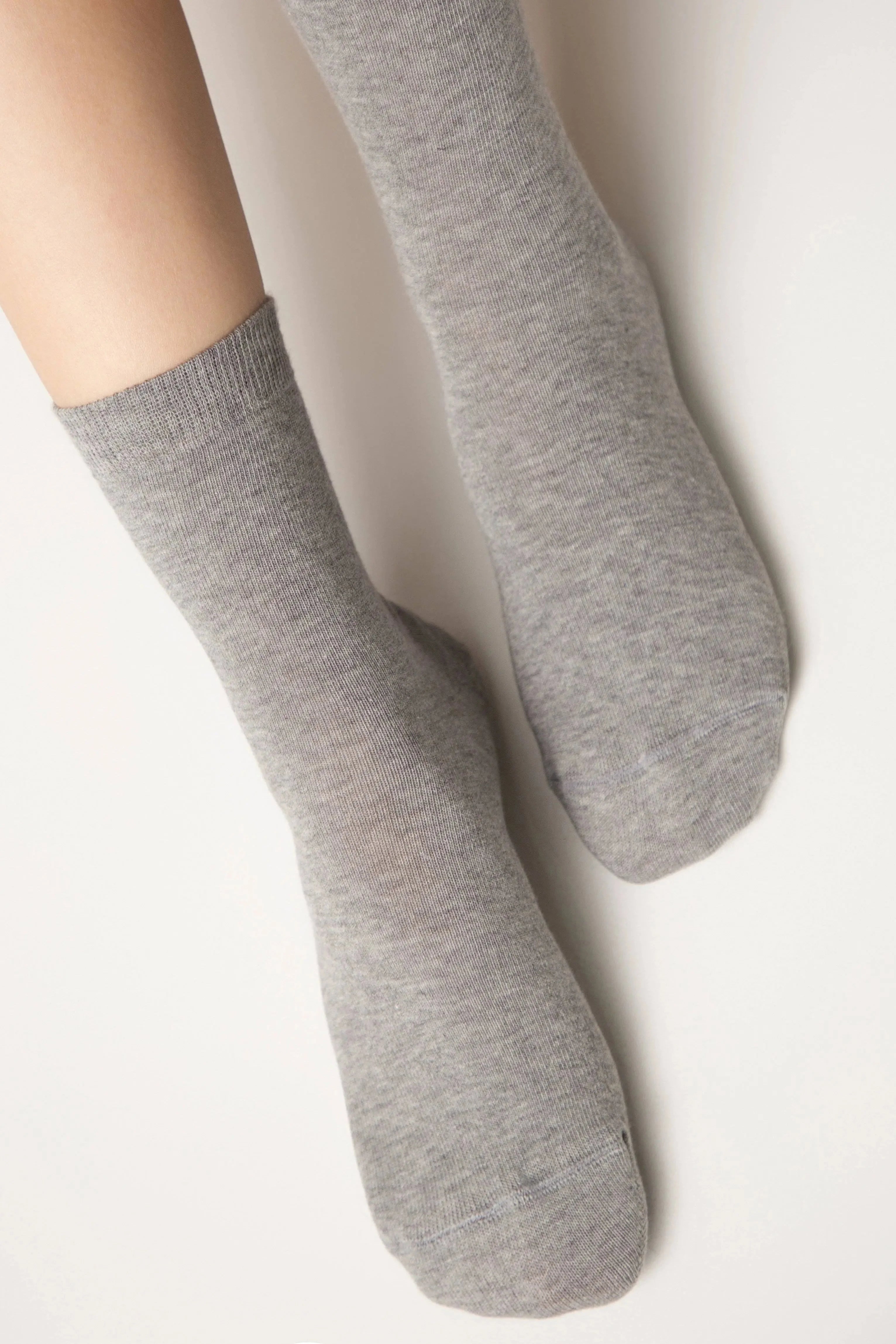 TheRanok.com Conte Cotton Women's Classic 3Dsocks — in-use photo