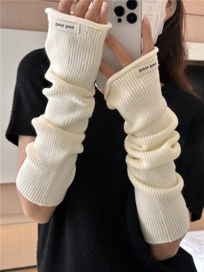 Mariam's Collection ‌Cascading Knit Sleeve Covers Cozy Elegance for Layered Style (MAC312) — feature highlight
