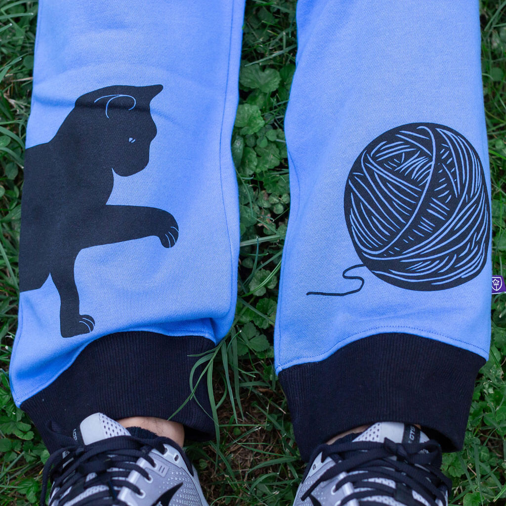 Princess Awesome & Boy Wonder Adult Cat and Yarn Fuzzy Fleece Joggers with Pockets — construction detail
