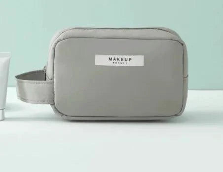 Chic Beauty Bag Organizer