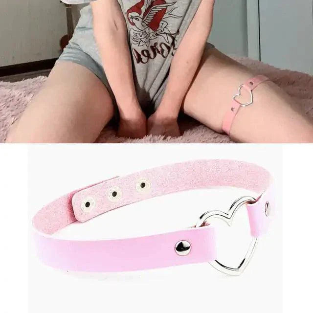 Chic Leather Collar
