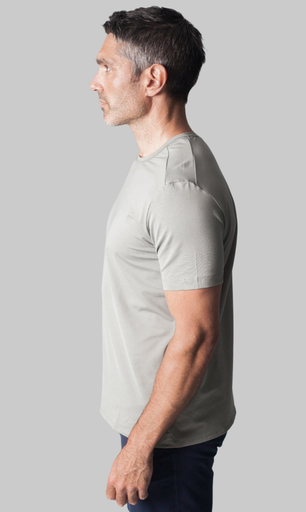 Buki Buki Cinqo Tech Tee - Vetiver — side view