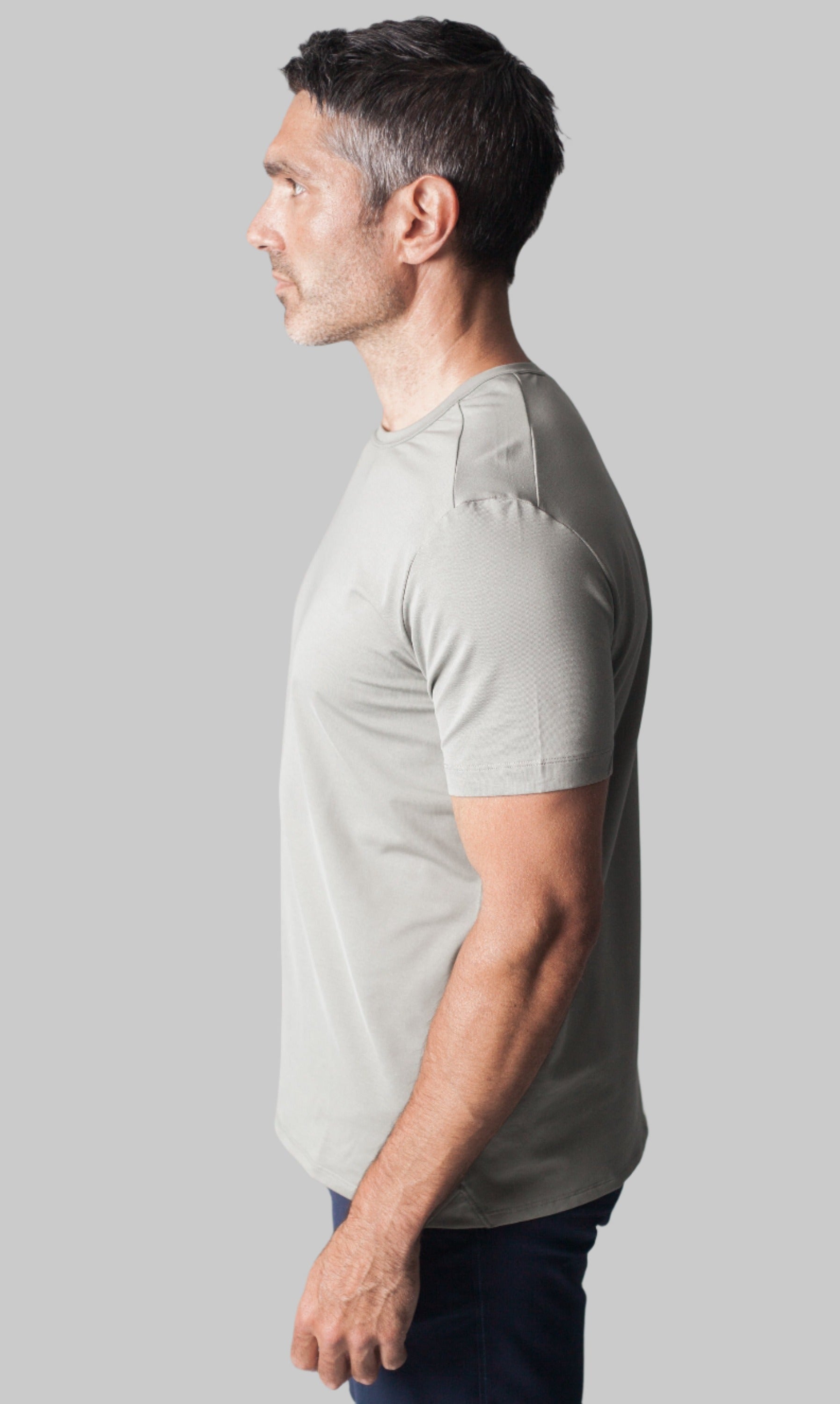Buki Buki Cinqo Tech Tee - Vetiver — side view