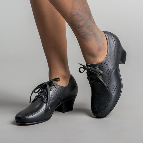 American Duchess Claire 1940s Oxfords (Black) — detail and construction