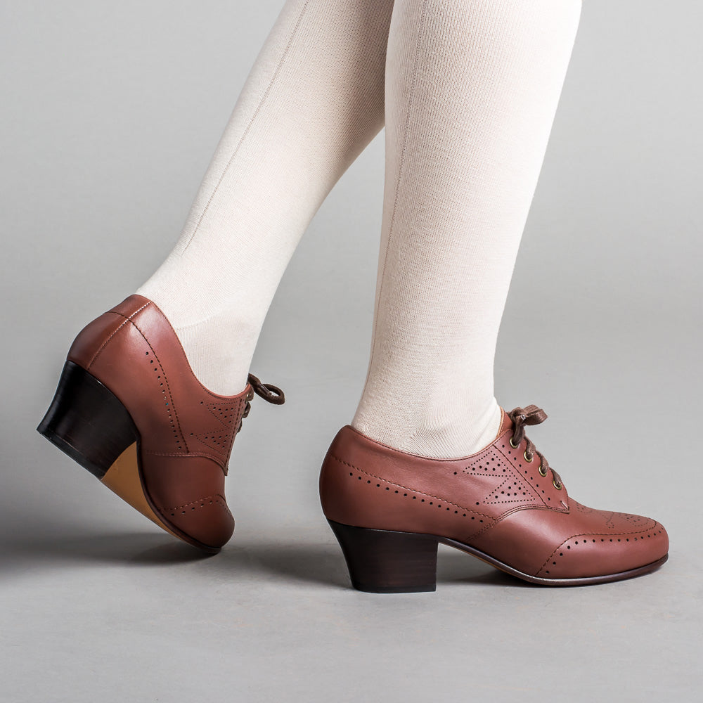 American Duchess Claire 1940s Oxfords (Brown) — lifestyle context