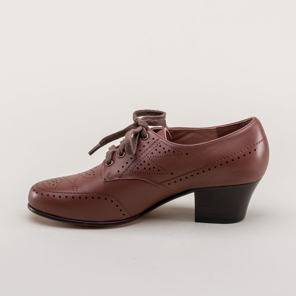 American Duchess Claire 1940s Oxfords (Brown) — detail and construction