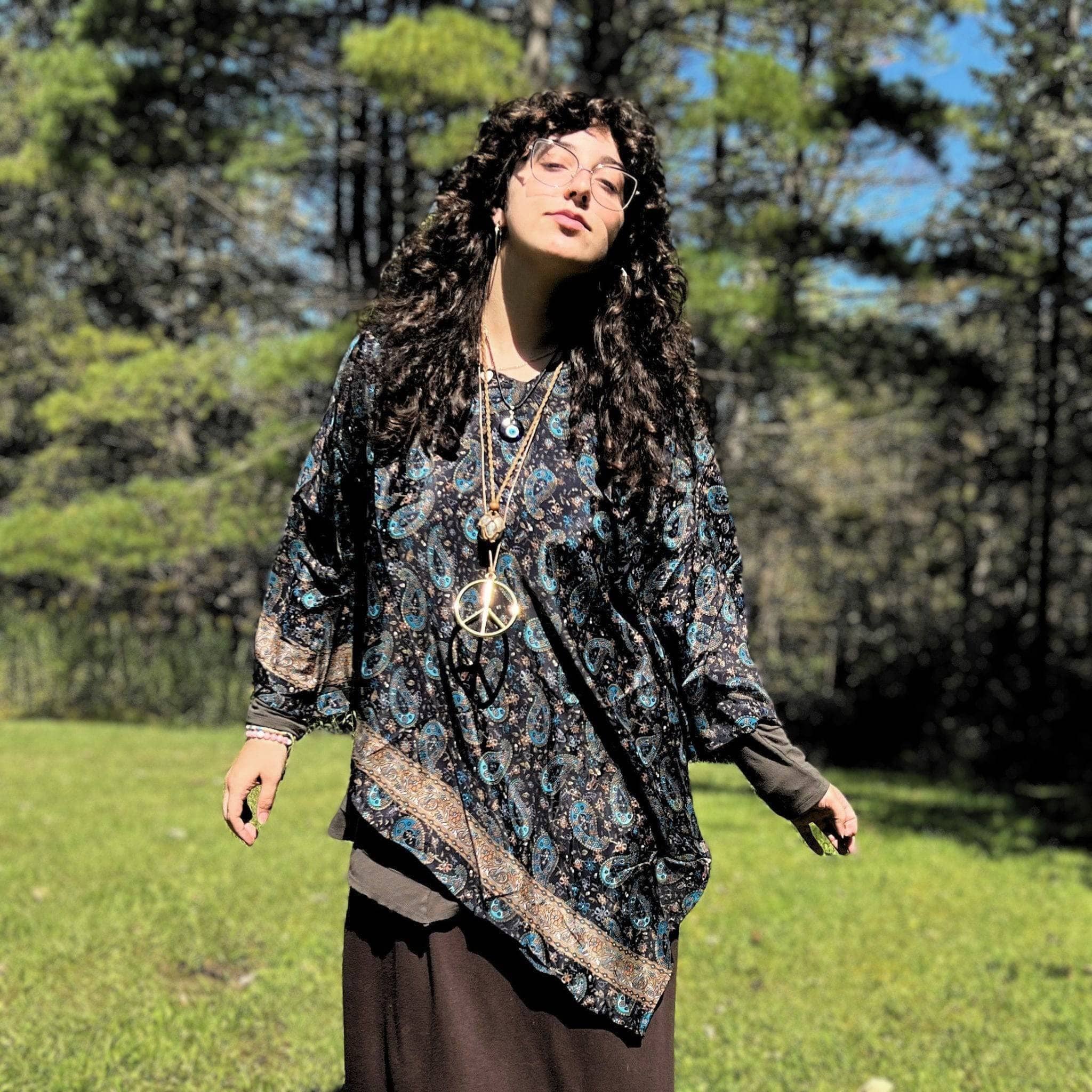 Darn Good Yarn Darn Good Yarn Recycled Sari Hooded Poncho — construction detail