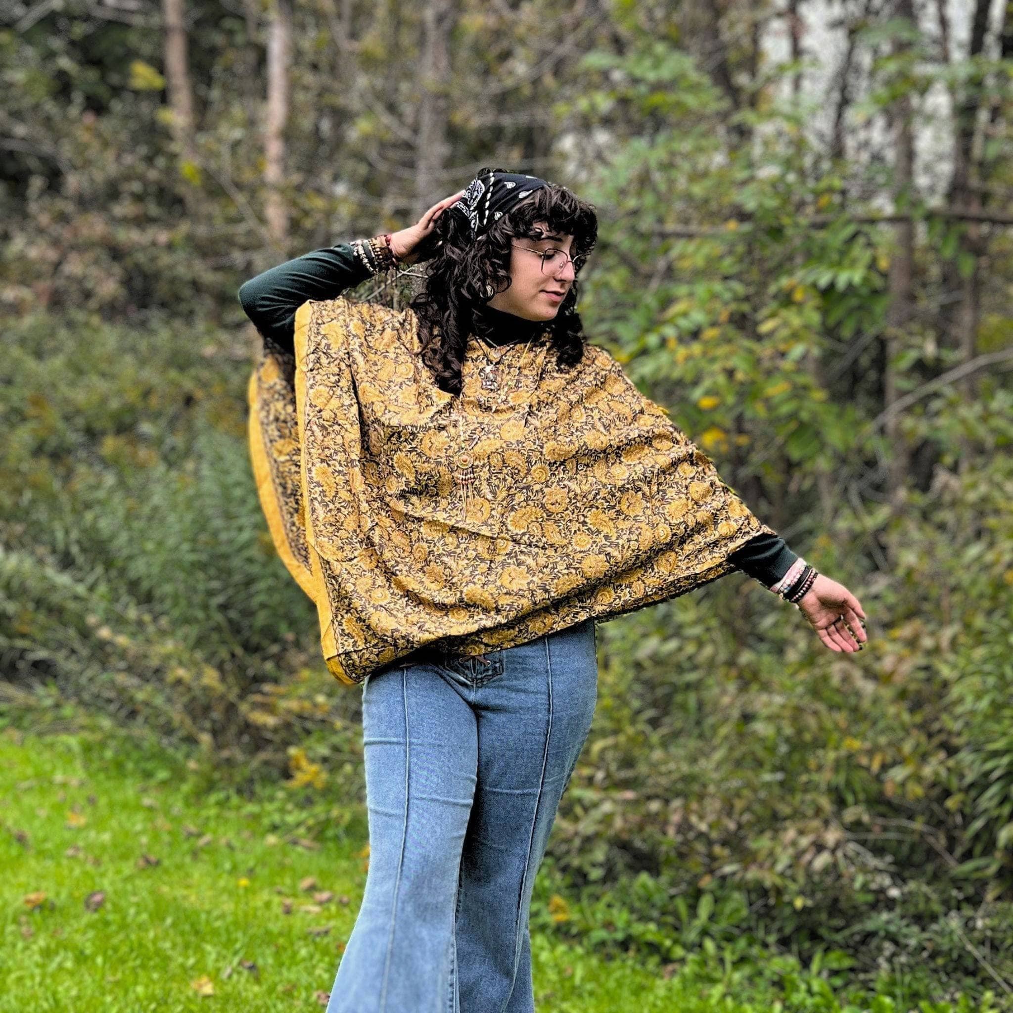 Darn Good Yarn Darn Good Yarn Recycled Sari Hooded Poncho — Darn Good Yarn branding close-up