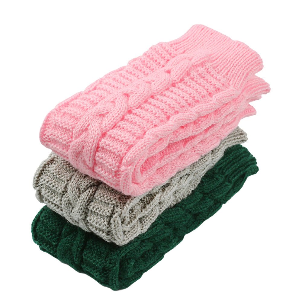Mariam's Collection ‌Cozy Warm Cable-Knit Arm Sleeve Covers (MAC310) — Mariam's Collection branding close-up
