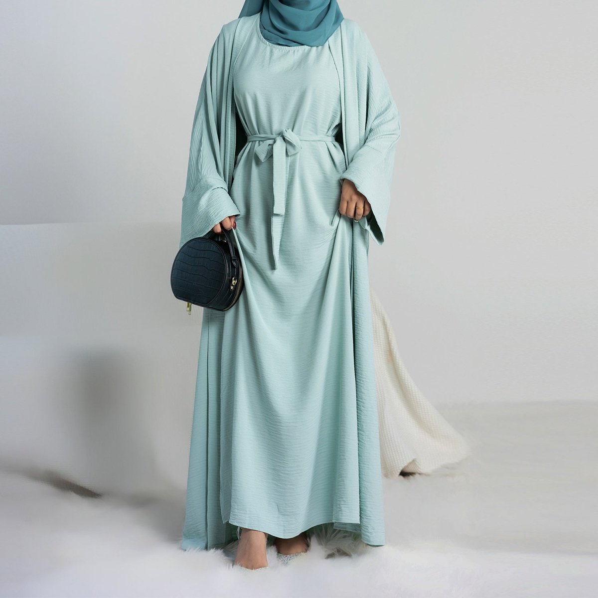 Mariam's Collection Crepe Pocket Open Abaya 3-Piece Set (MA002) — detail shot 9