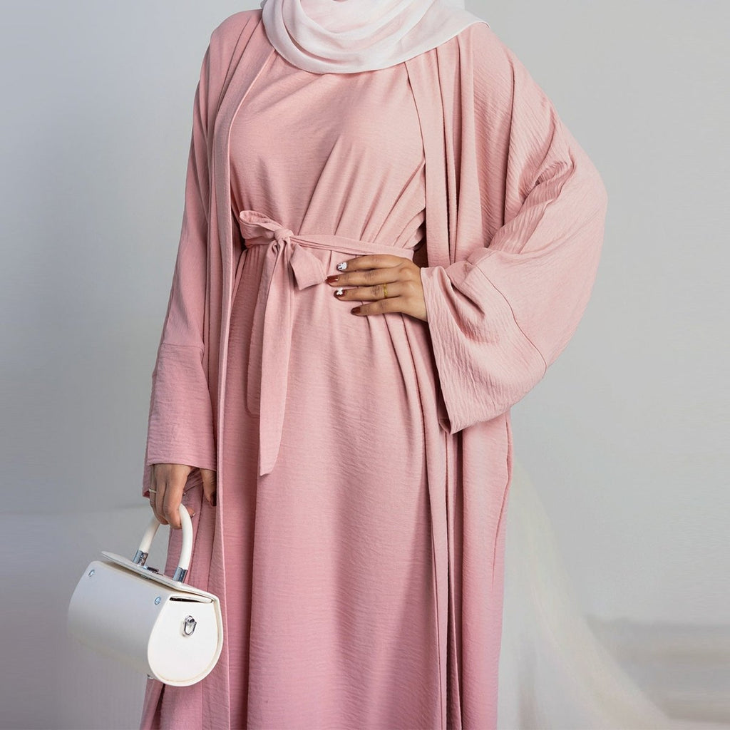 Mariam's Collection Crepe Pocket Open Abaya 3-Piece Set (MA002) — Mariam's Collection branding close-up