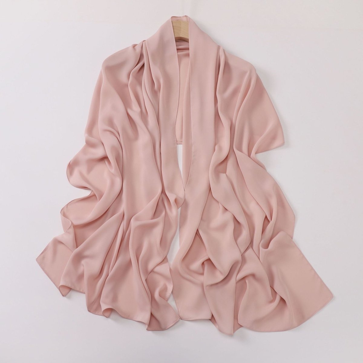 Mariam's Collection Crinkle-Resistant Long Hijab Silk-Like Hijab (MH154) — detail shot 8