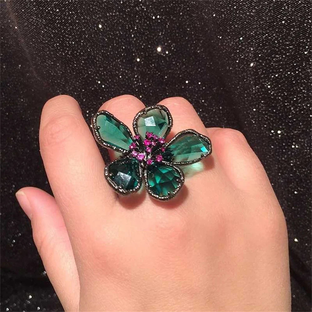 MyClosetAid MyClosetAid Crystal Swarovski Ring Flower Design — feature highlight