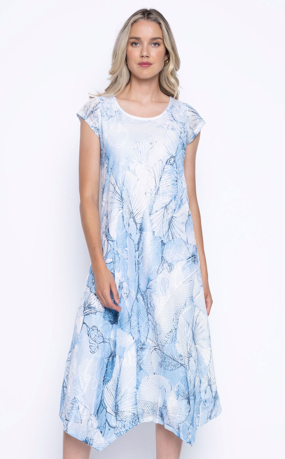 Kadou Boutique — Blue Floral Midi Dress