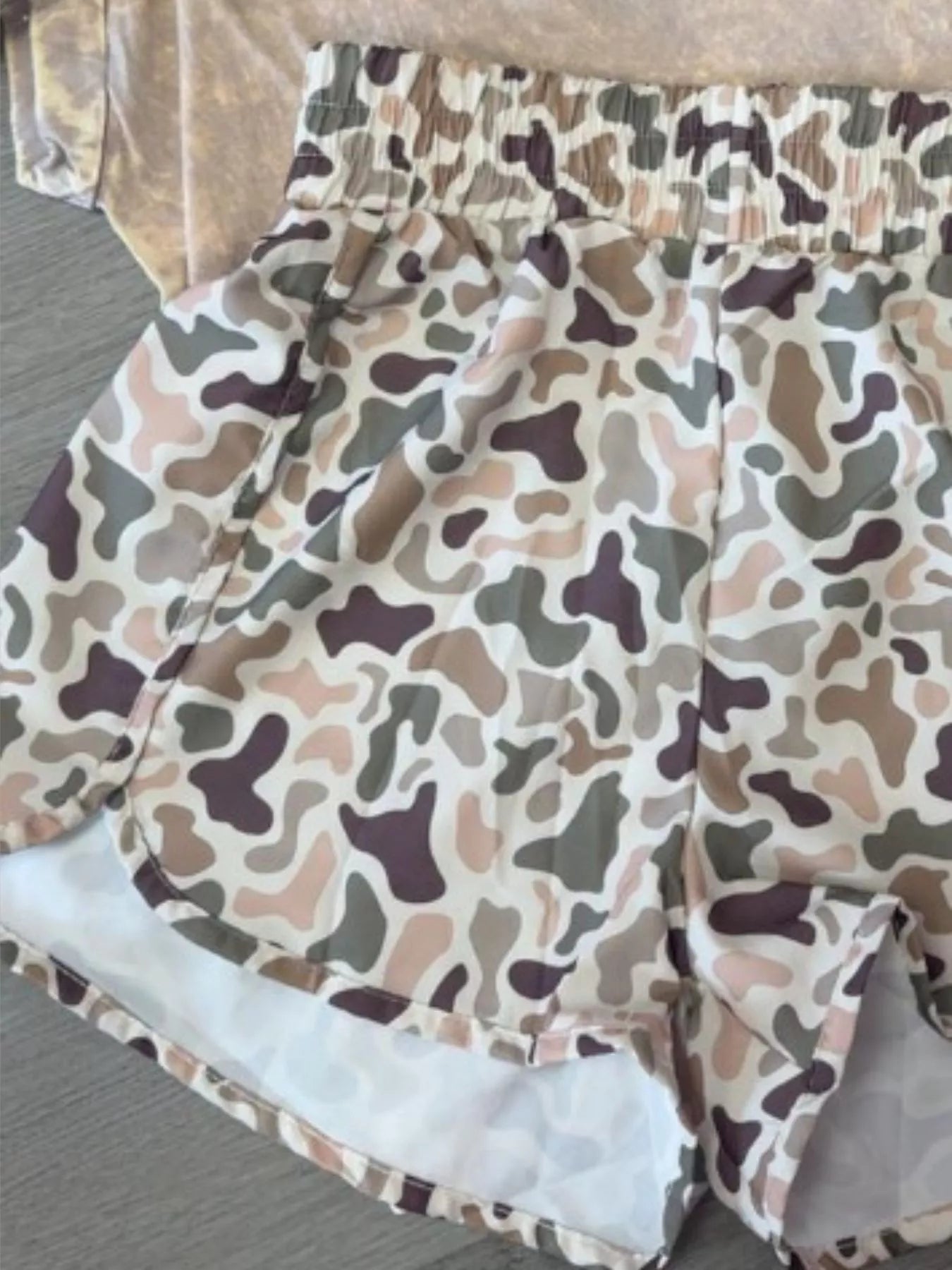 Camo Print Elastic Waist Shorts