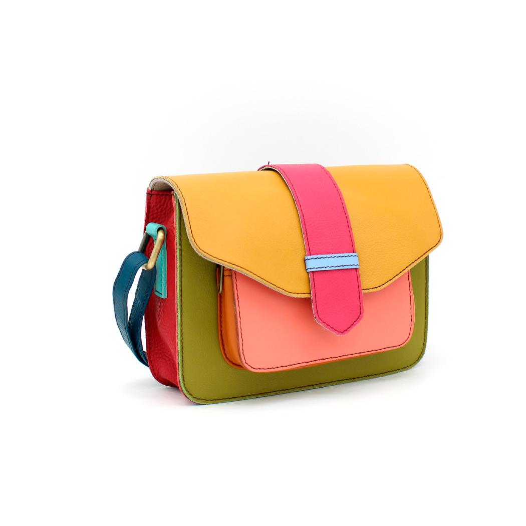 WONENA Soruka Grace Reversible Leather Handbag — WONENA branding close-up